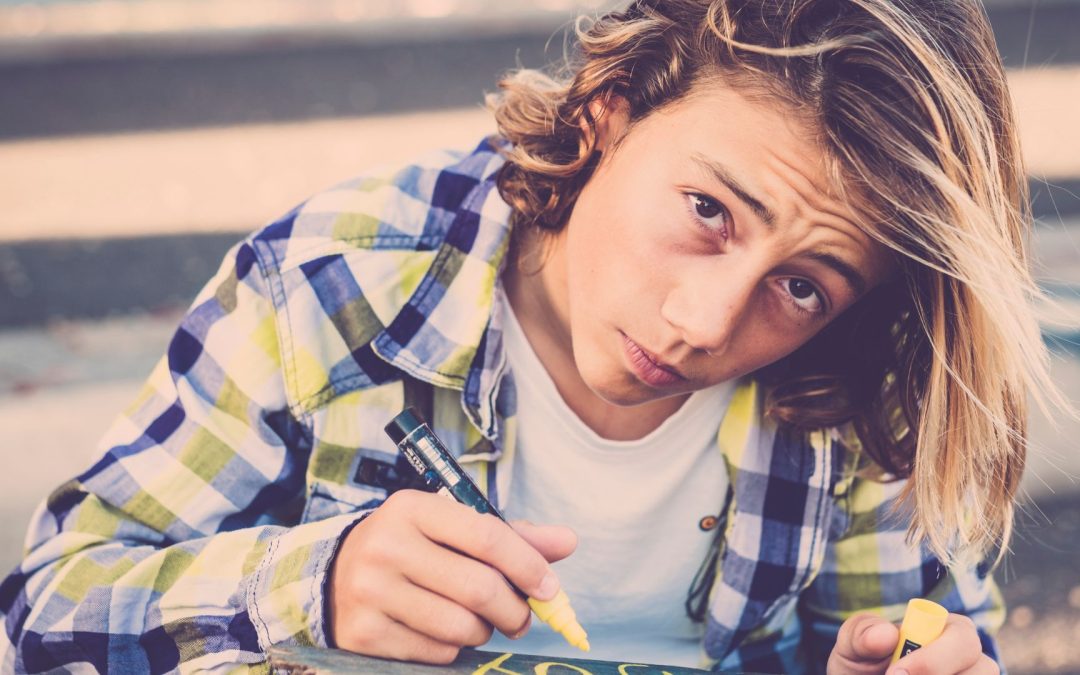 L&rsquo;adolescent qui ne trouve pas sa place